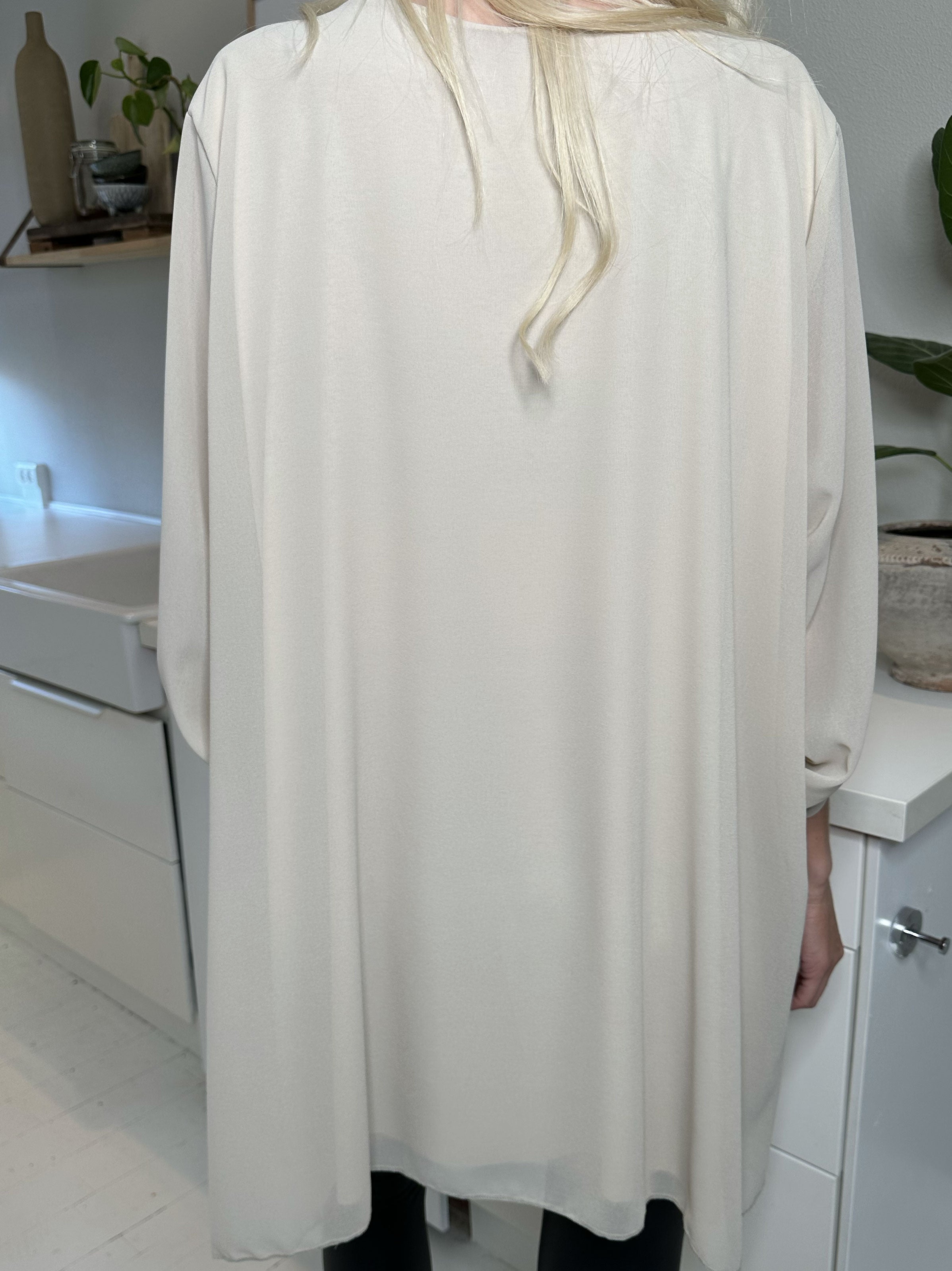 Wanda long sleeve - Tunica klänning i chiffong - Ochre